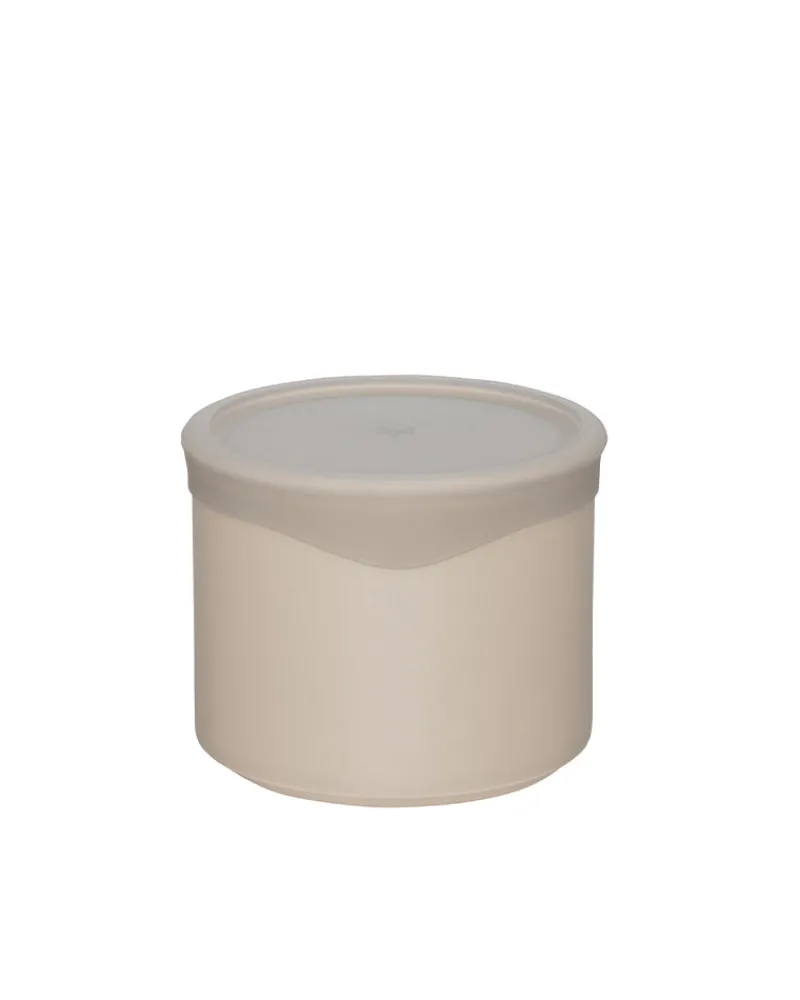 Hot Tobachi Medium in White Dishes